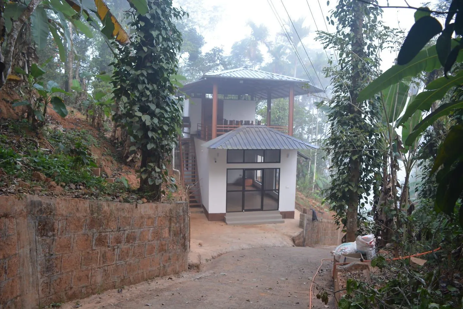 Dhara Dhvani Getaway Homes Tindummal Homestay